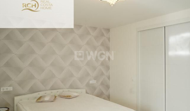 Odsprzedaż - Villa - La Nucía - Montebello - Nou Espai