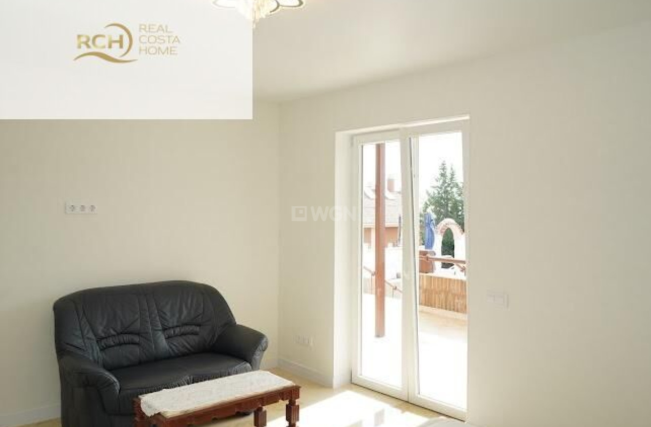 Odsprzedaż - Villa - La Nucía - Montebello - Nou Espai