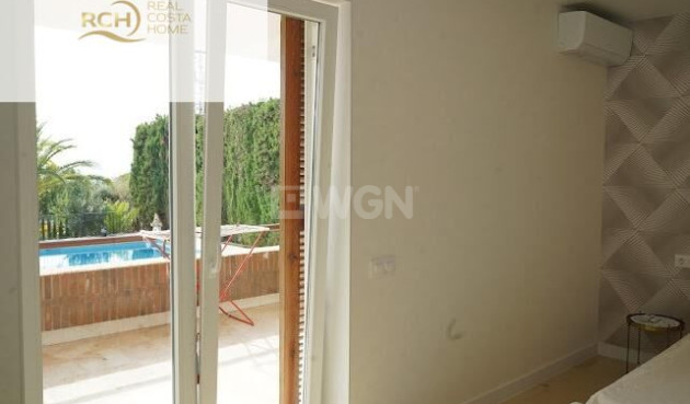 Odsprzedaż - Villa - La Nucía - Montebello - Nou Espai