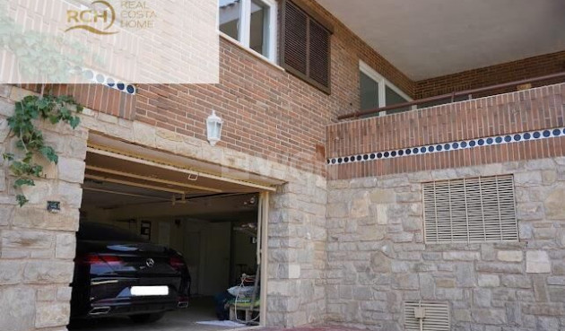 Odsprzedaż - Villa - La Nucía - Montebello - Nou Espai