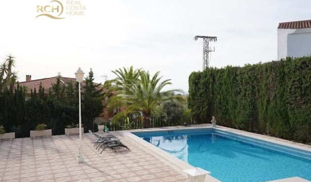 Odsprzedaż - Villa - La Nucía - Montebello - Nou Espai