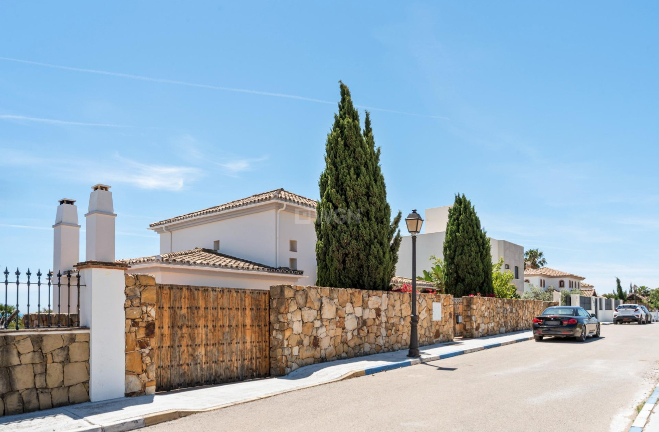 Odsprzedaż - Villa - Manilva - Bahia De Las Rocas