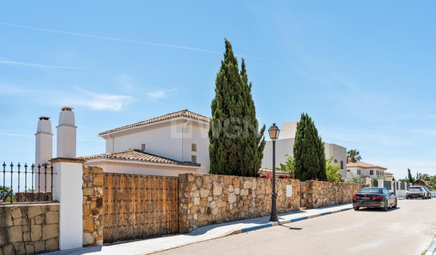 Odsprzedaż - Villa - Manilva - Bahia De Las Rocas
