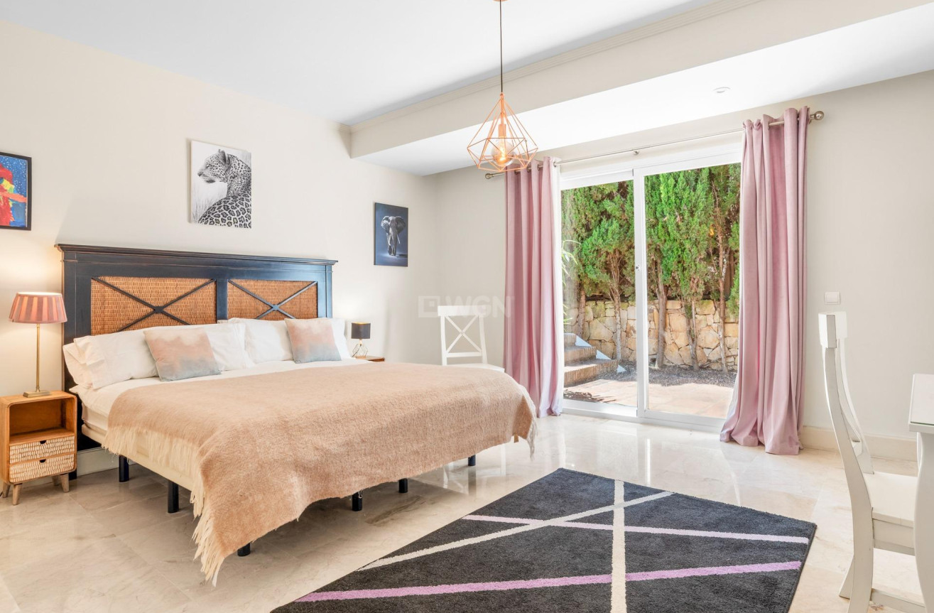 Odsprzedaż - Villa - Manilva - Bahia De Las Rocas