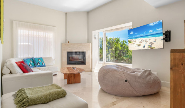 Odsprzedaż - Villa - Manilva - Bahia De Las Rocas