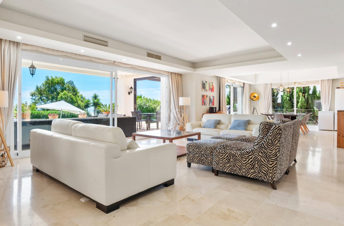 Odsprzedaż - Villa - Manilva - Bahia De Las Rocas