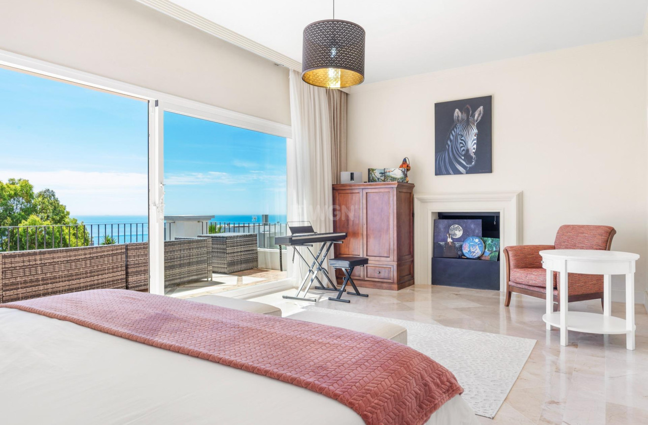 Odsprzedaż - Villa - Manilva - Bahia De Las Rocas