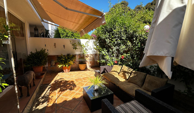 Odsprzedaż - Kamienica - Marbella - La Carolina