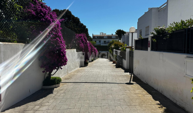 Odsprzedaż - Kamienica - Marbella - La Carolina