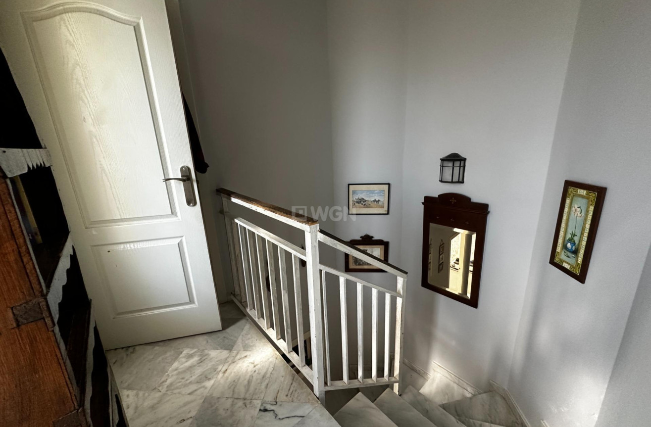 Odsprzedaż - Kamienica - Marbella - La Carolina
