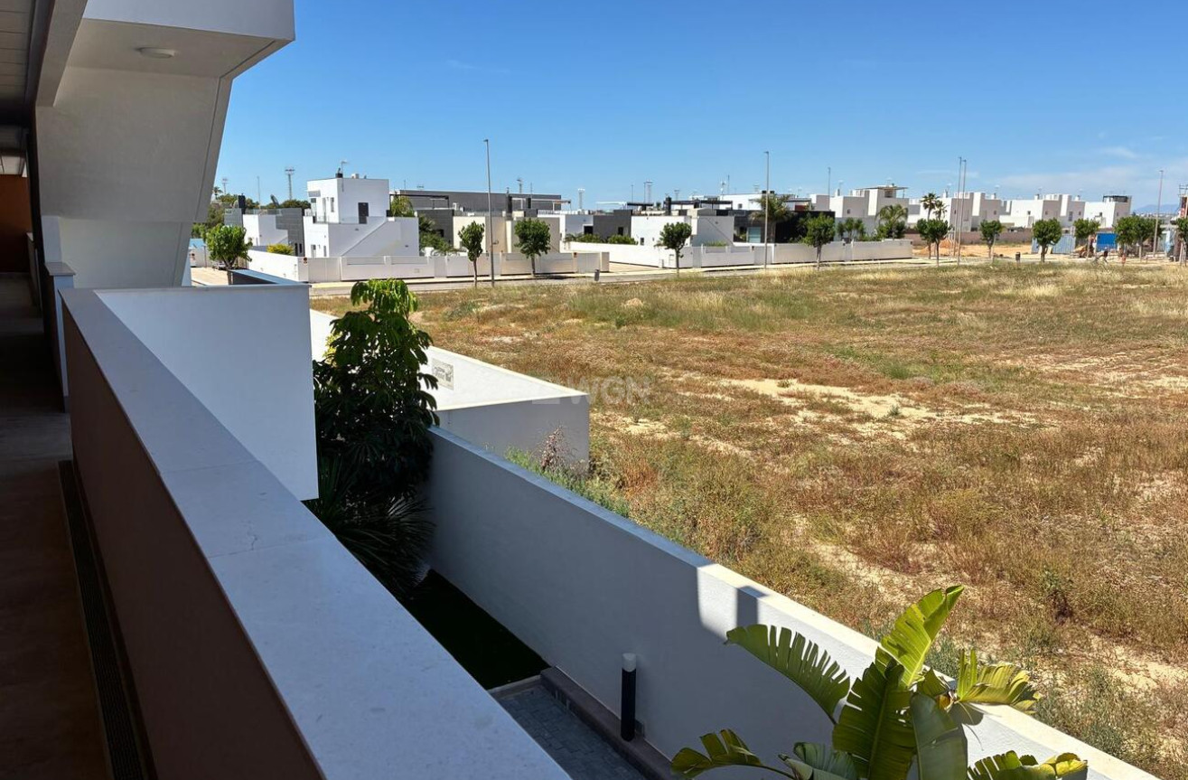 Odsprzedaż - Mieszkanie w bloku - Pilar de la Horadada - Costa Blanca