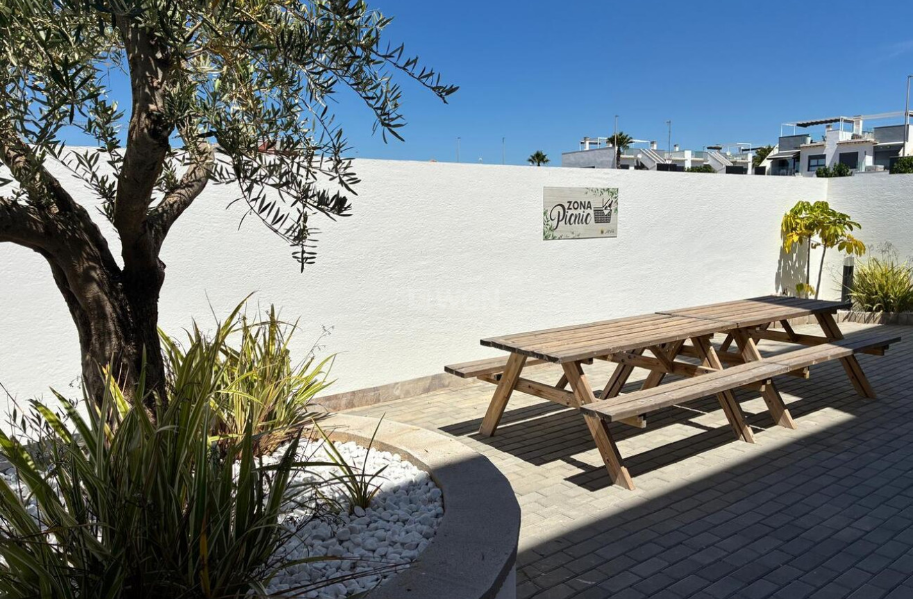 Odsprzedaż - Mieszkanie w bloku - Pilar de la Horadada - Costa Blanca