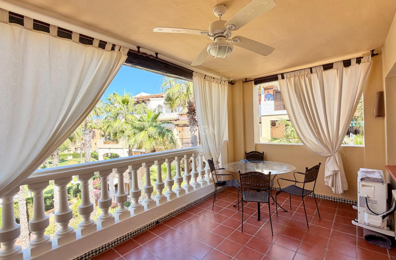 Odsprzedaż - Mieszkanie w bloku - Torrevieja - Aldea Del Mar