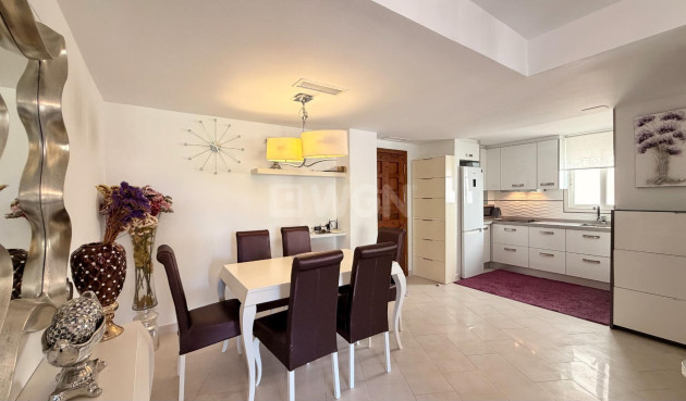 Odsprzedaż - Mieszkanie w bloku - Torrevieja - Aldea Del Mar