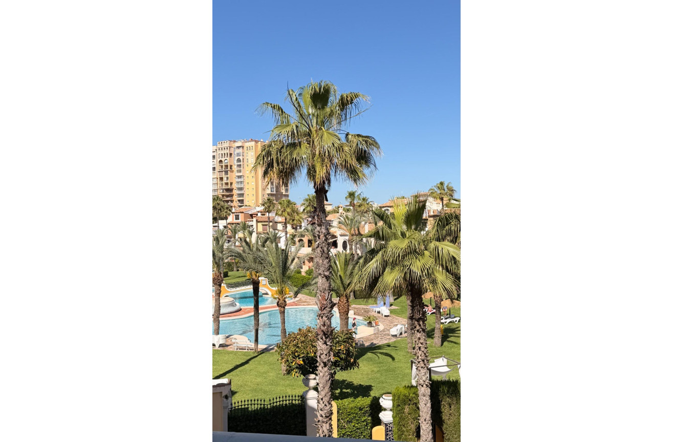 Odsprzedaż - Mieszkanie w bloku - Torrevieja - Aldea Del Mar