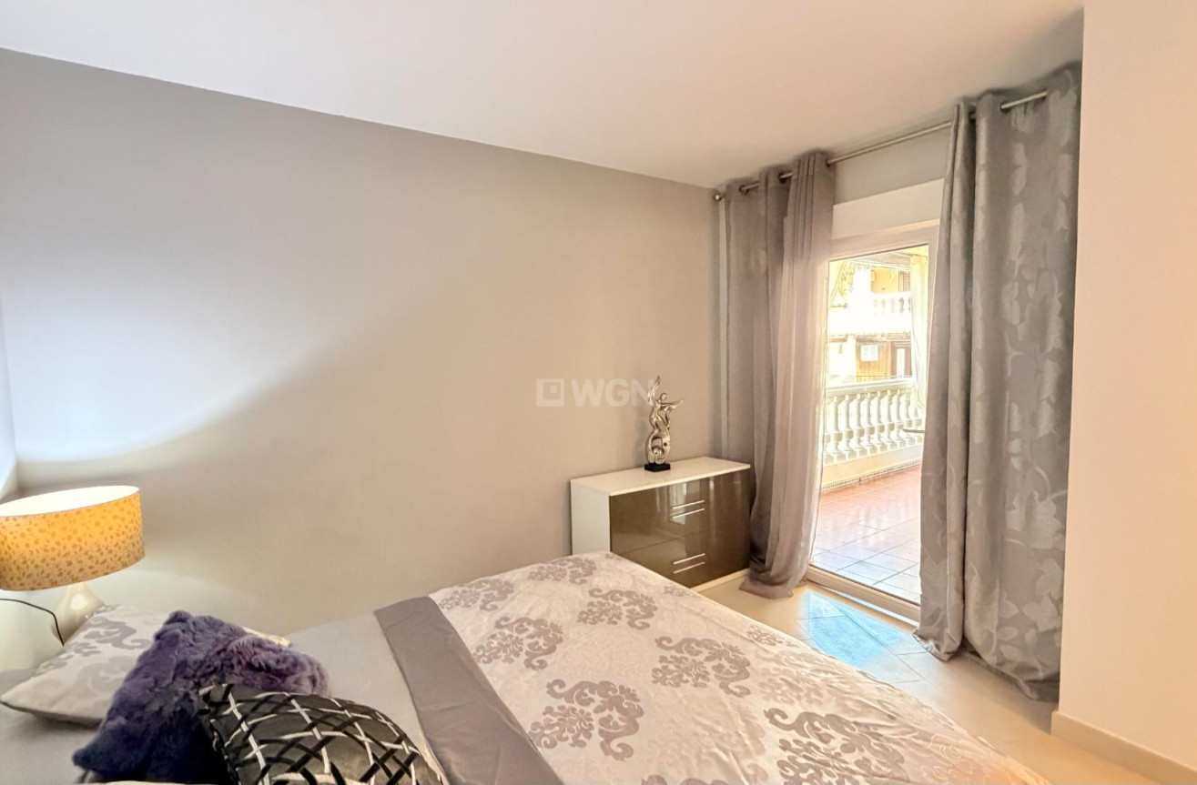 Odsprzedaż - Mieszkanie w bloku - Torrevieja - Aldea Del Mar