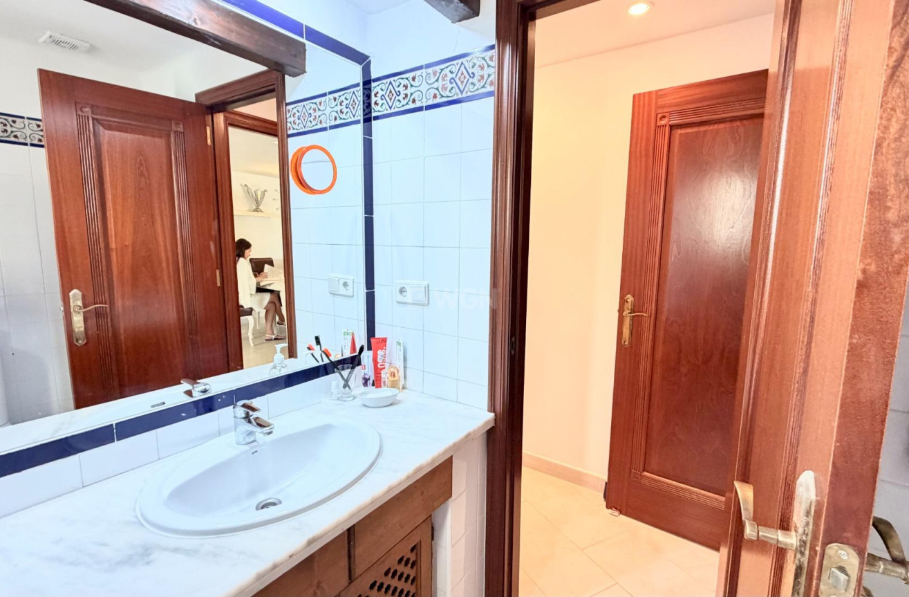 Odsprzedaż - Mieszkanie w bloku - Torrevieja - Aldea Del Mar