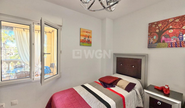 Odsprzedaż - Mieszkanie w bloku - Torrevieja - Aldea Del Mar