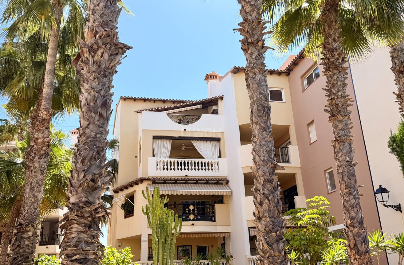 Odsprzedaż - Mieszkanie w bloku - Torrevieja - Aldea Del Mar