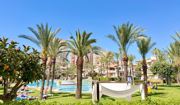 Odsprzedaż - Mieszkanie w bloku - Torrevieja - Aldea Del Mar