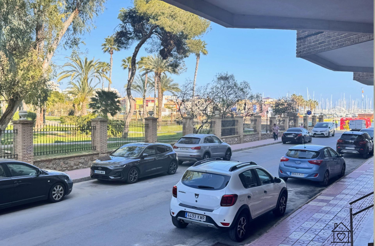 Odsprzedaż - Mieszkanie w bloku - Torrevieja - El Acequión - Los Náufragos