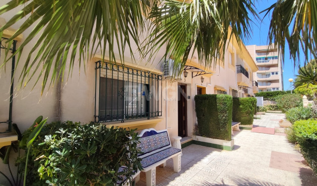 Odsprzedaż - Kamienica - La Zenia - Costa Blanca
