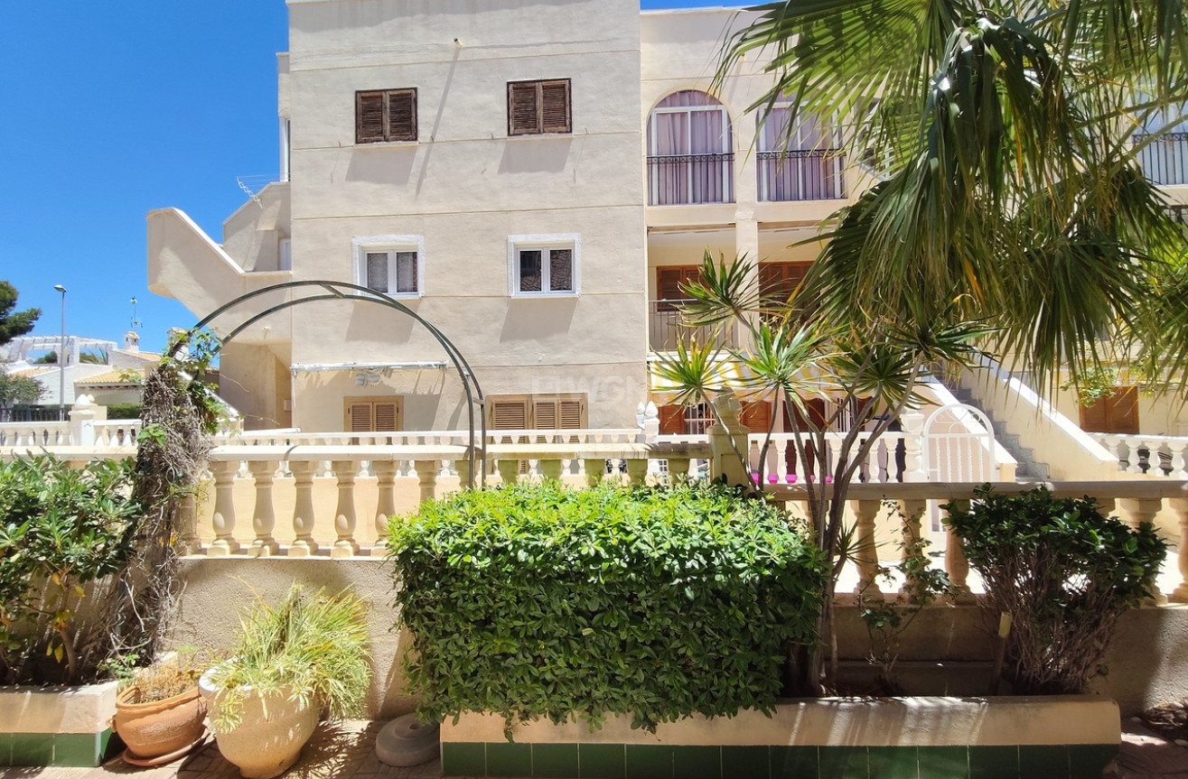 Odsprzedaż - Kamienica - La Zenia - Costa Blanca