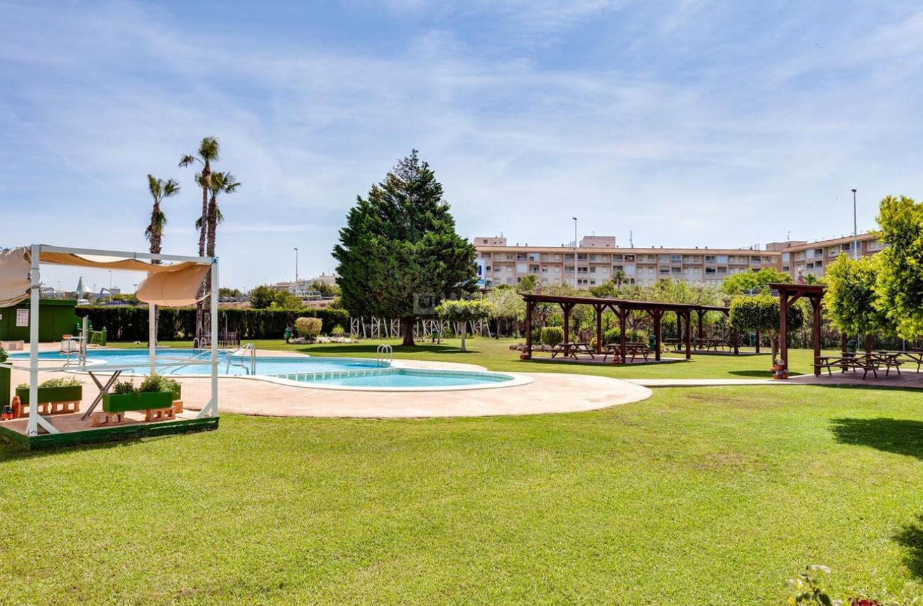Odsprzedaż - Bungalow - Torrevieja - PARQUE DE LAS NACIONES