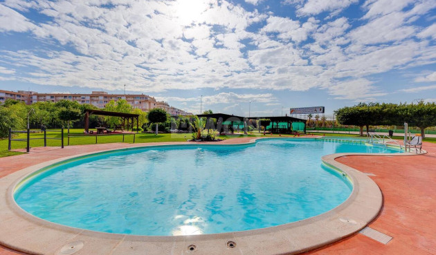 Odsprzedaż - Bungalow - Torrevieja - PARQUE DE LAS NACIONES