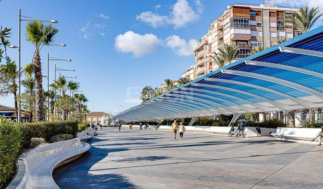 Odsprzedaż - Bungalow - Torrevieja - PARQUE DE LAS NACIONES