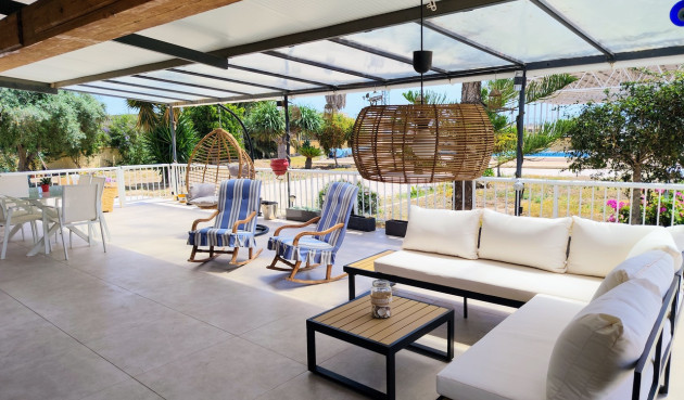 Odsprzedaż - Villa - Los Montesinos - Costa Blanca