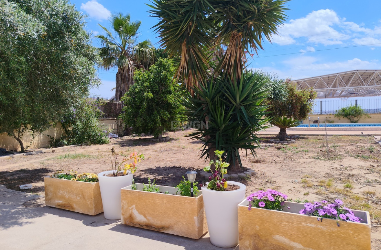 Odsprzedaż - Villa - Los Montesinos - Costa Blanca