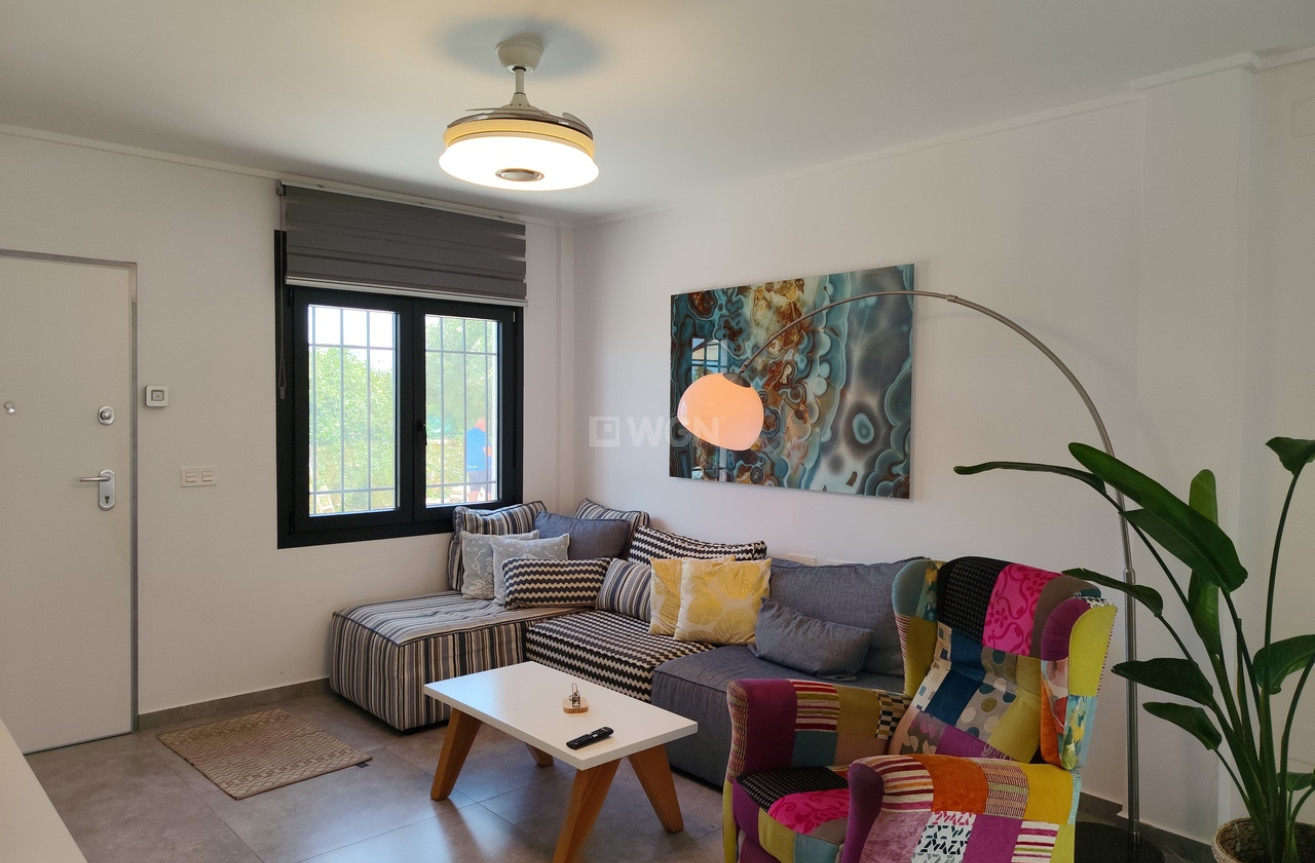 Odsprzedaż - Villa - Los Montesinos - Costa Blanca
