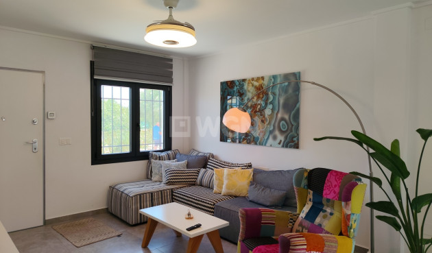 Odsprzedaż - Villa - Los Montesinos - Costa Blanca
