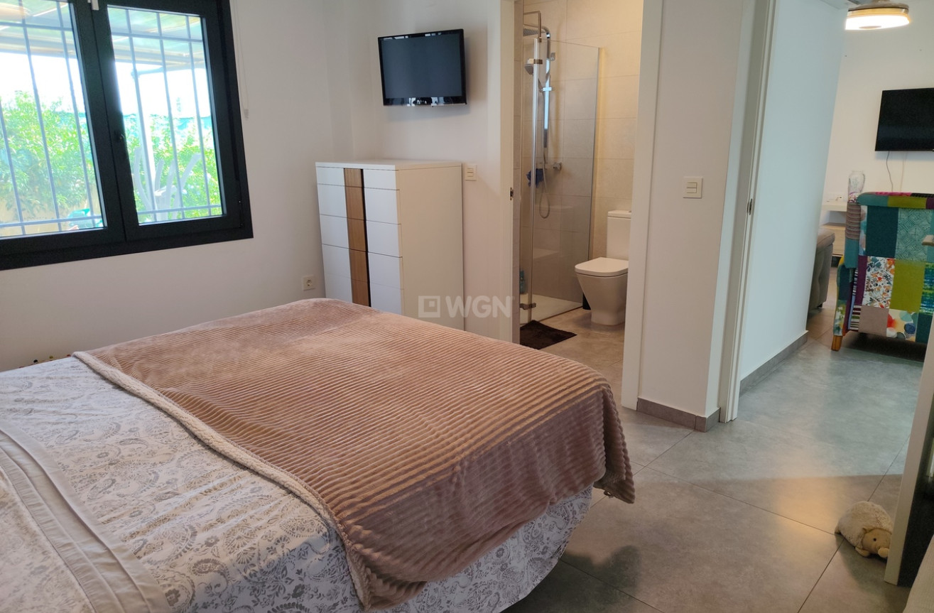 Odsprzedaż - Villa - Los Montesinos - Costa Blanca