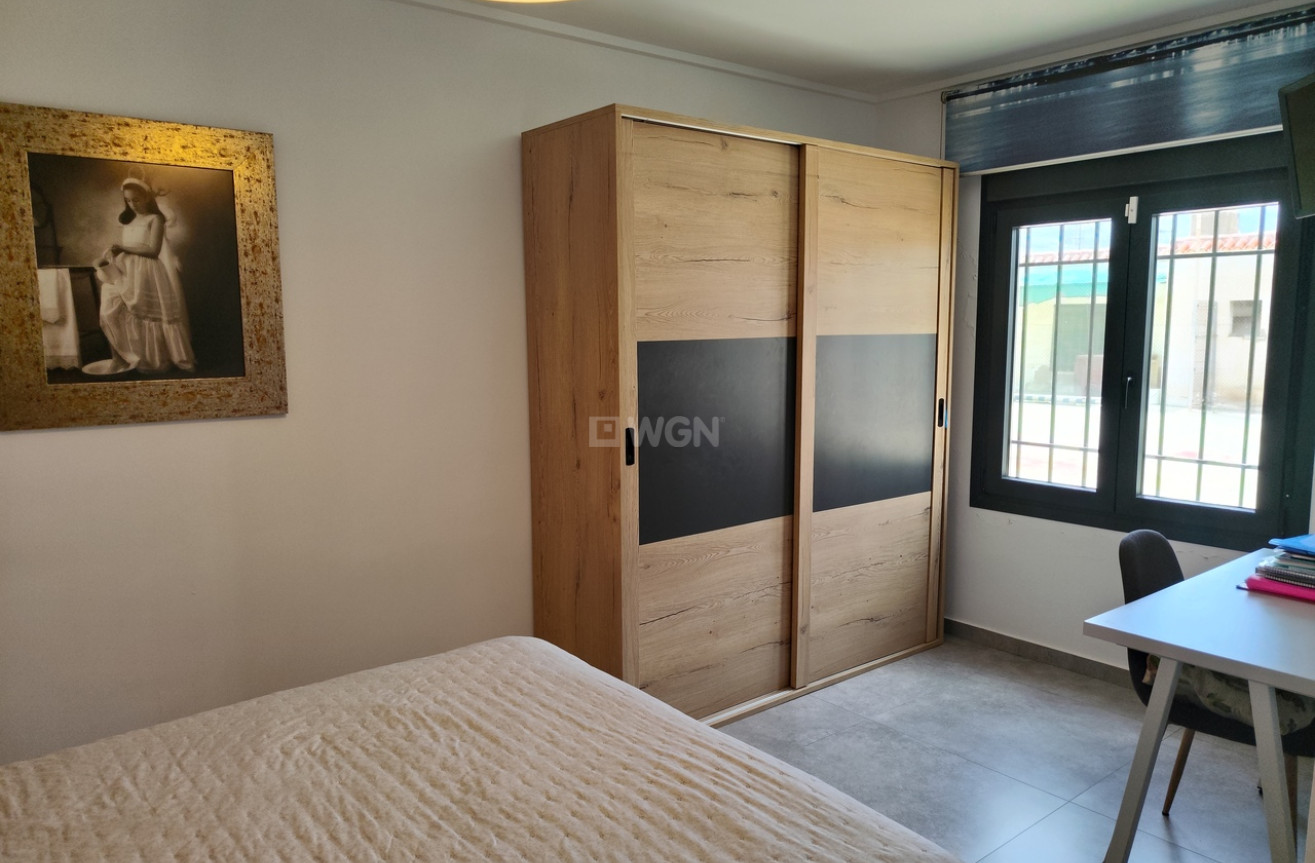 Odsprzedaż - Villa - Los Montesinos - Costa Blanca