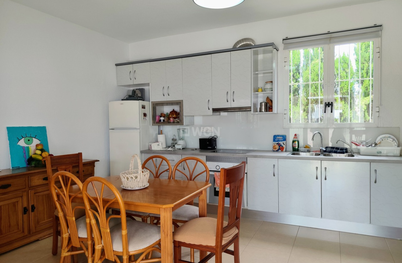 Odsprzedaż - Villa - Los Montesinos - Costa Blanca