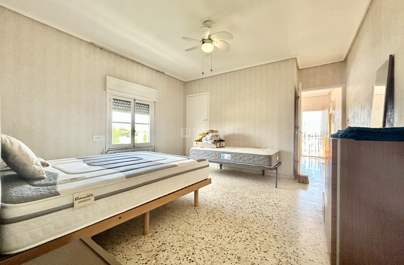 Odsprzedaż - Villa - Los Montesinos - Costa Blanca