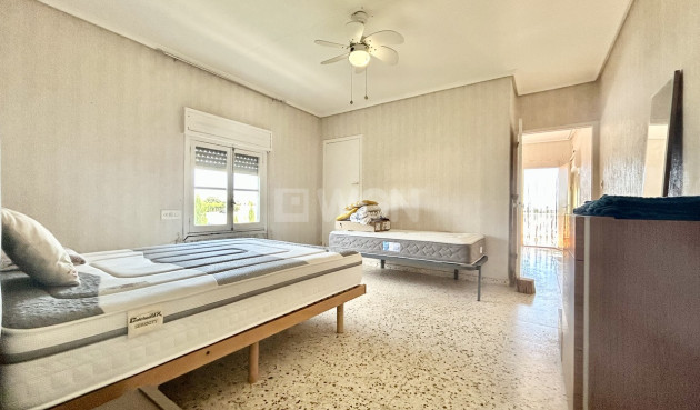 Odsprzedaż - Villa - Los Montesinos - Costa Blanca