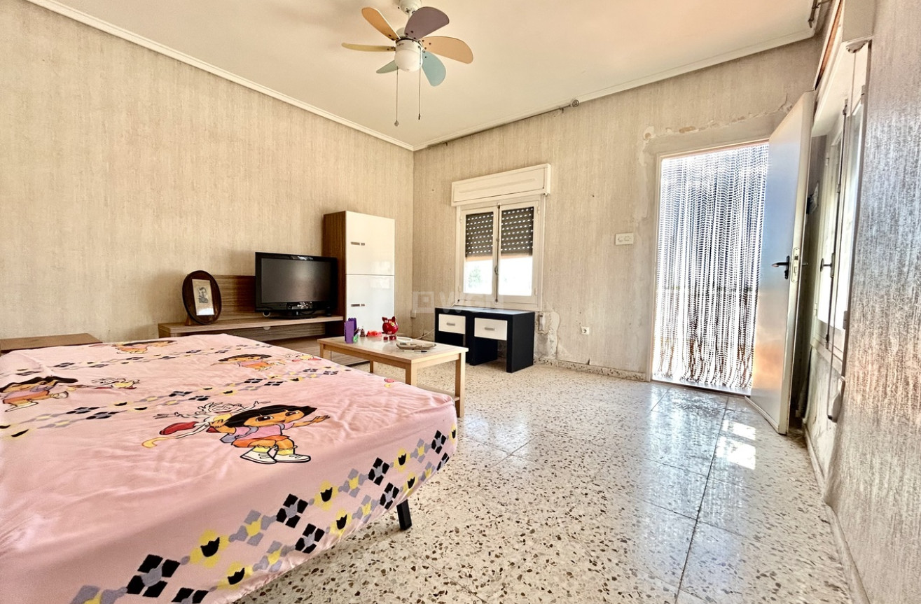 Odsprzedaż - Villa - Los Montesinos - Costa Blanca