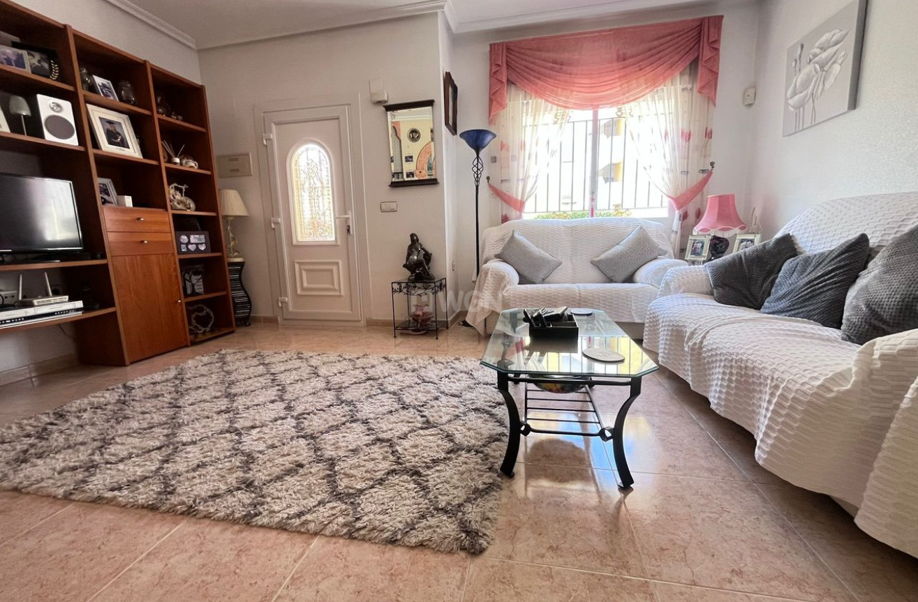 Odsprzedaż - Kamienica - Villamartin - Costa Blanca