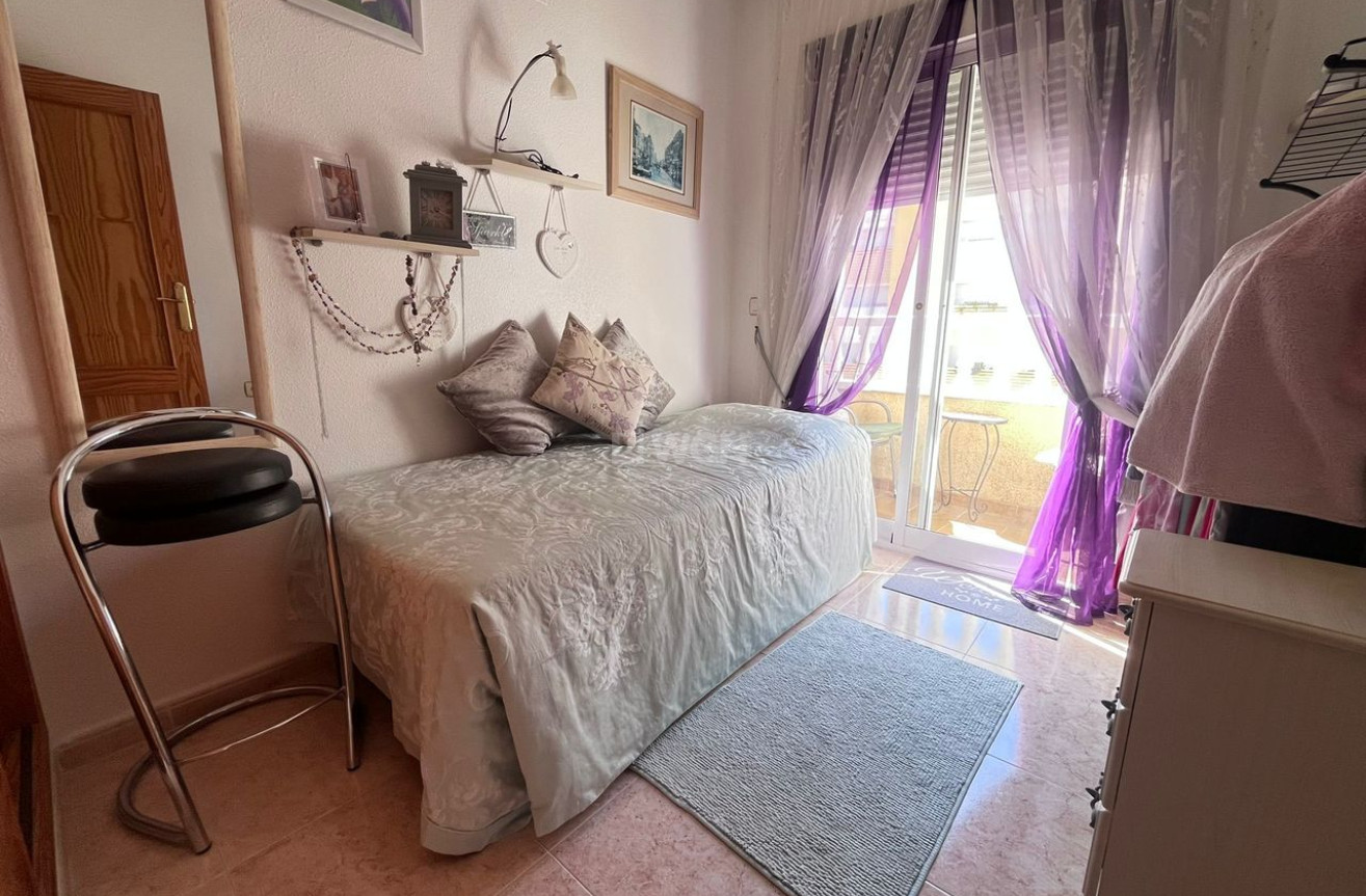 Odsprzedaż - Kamienica - Villamartin - Costa Blanca