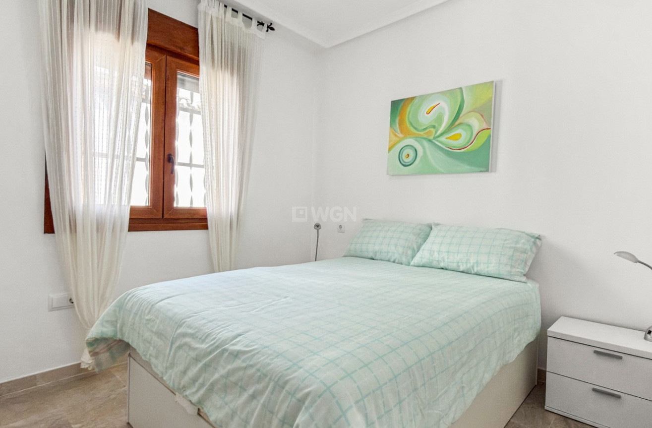 Odsprzedaż - Mieszkanie w bloku - Orihuela Costa - Costa Blanca