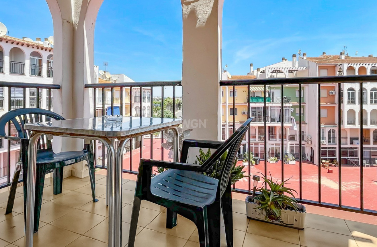 Odsprzedaż - Mieszkanie w bloku - Torrevieja - Costa Blanca