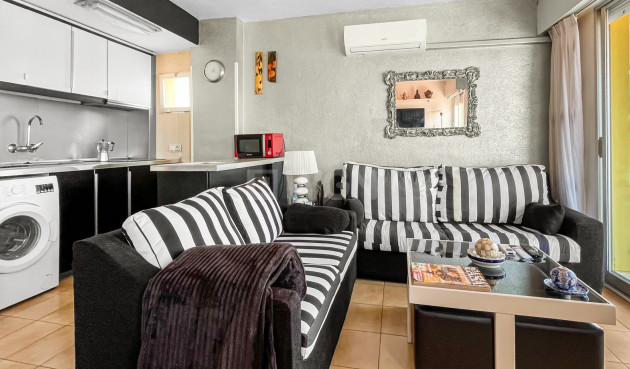 Odsprzedaż - Mieszkanie w bloku - Torrevieja - Costa Blanca