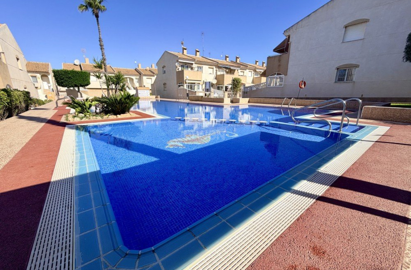 Odsprzedaż - Kamienica - Torrevieja - Costa Blanca