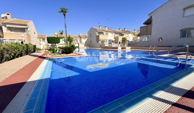 Odsprzedaż - Kamienica - Torrevieja - Costa Blanca