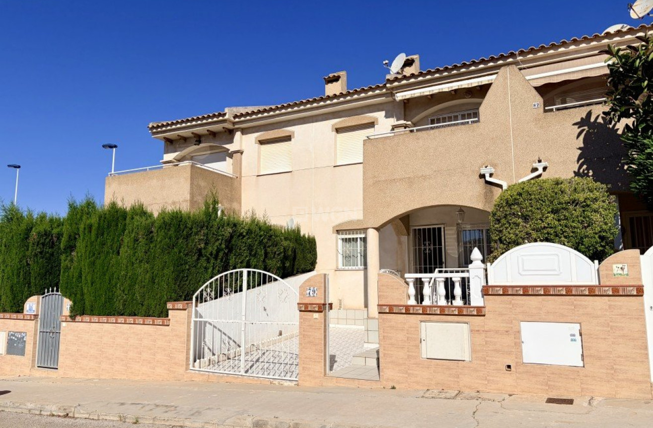 Odsprzedaż - Kamienica - Torrevieja - Costa Blanca