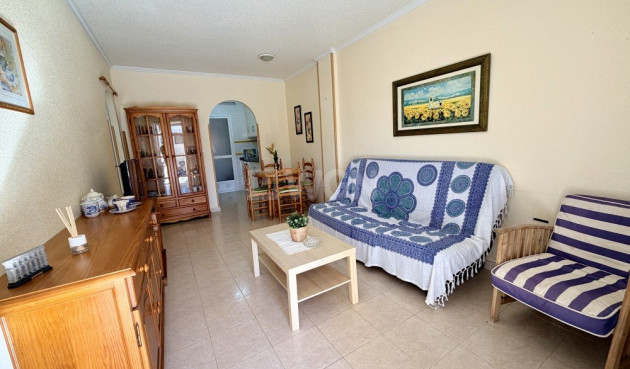 Odsprzedaż - Kamienica - Torrevieja - Costa Blanca