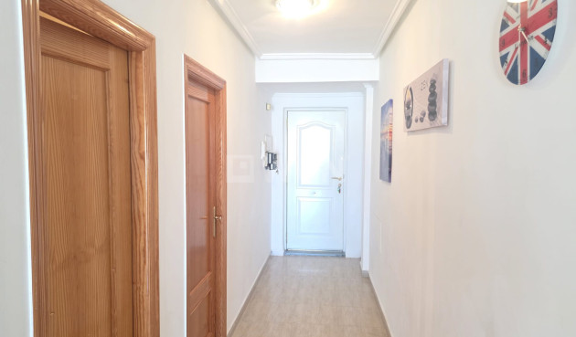 Odsprzedaż - Mieszkanie w bloku - Villamartin - Costa Blanca